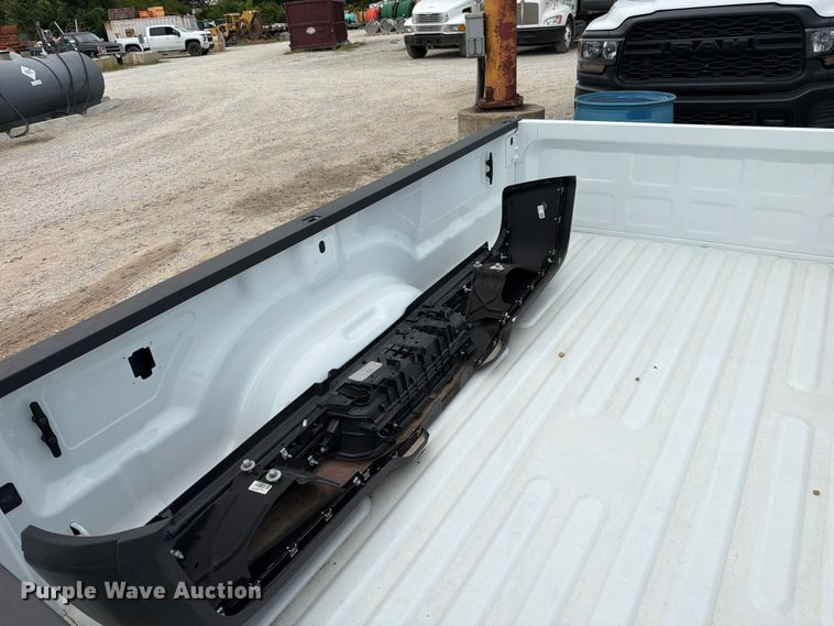 image for item EO8681 Pickup truck bed