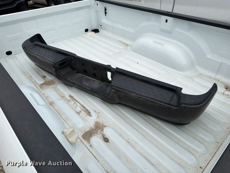 image for item EO8681 Pickup truck bed