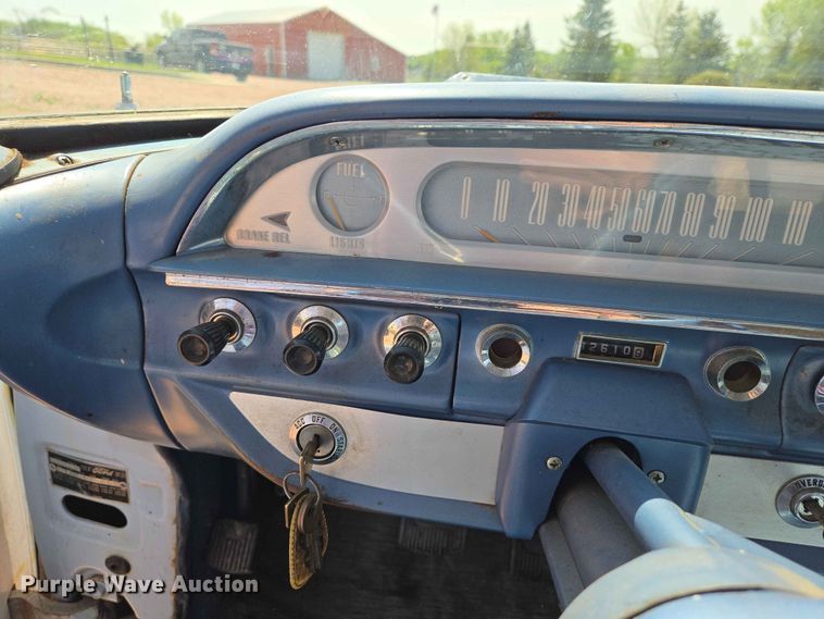 image for item ER1646 1960 Ford Fairlane sedan