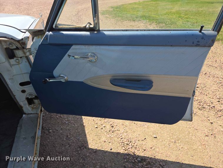 image for item ER1646 1960 Ford Fairlane sedan