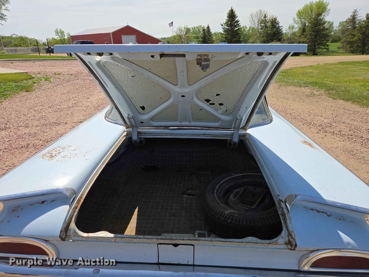 image for item ER1646 1960 Ford Fairlane sedan