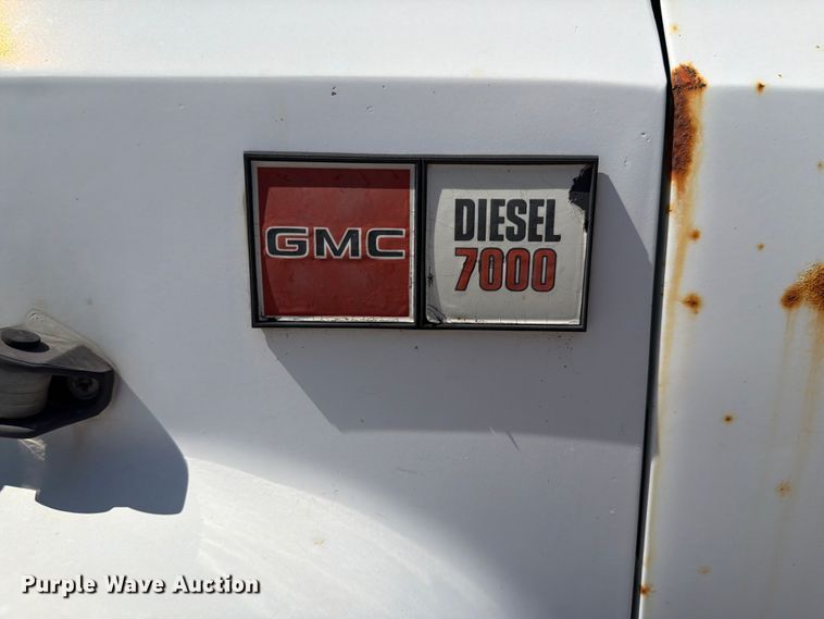 image for item ER1892 1985 GMC C7 flatbed truck