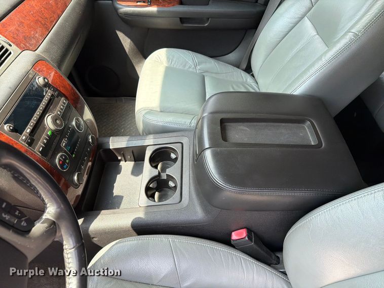 image for item ER1897 2009 Chevrolet Suburban SUV
