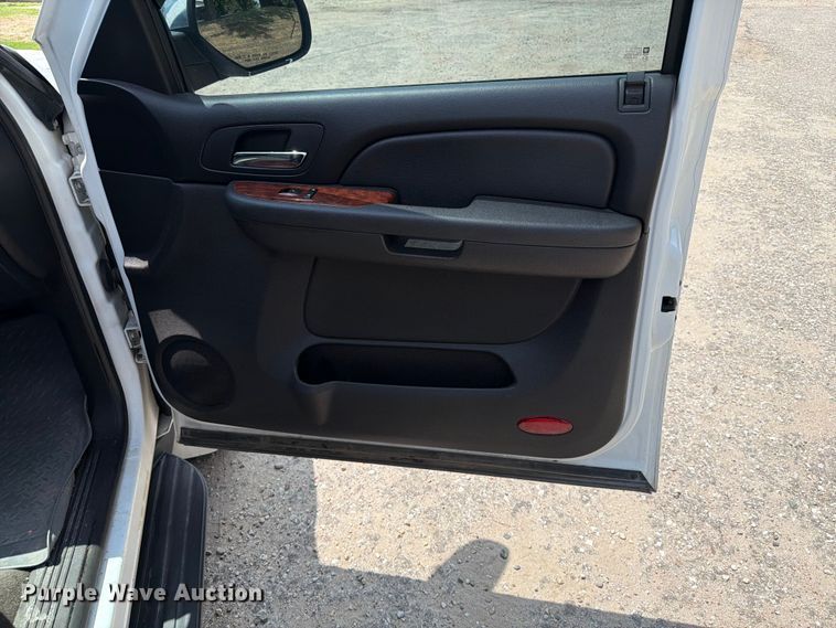 image for item ER1897 2009 Chevrolet Suburban SUV