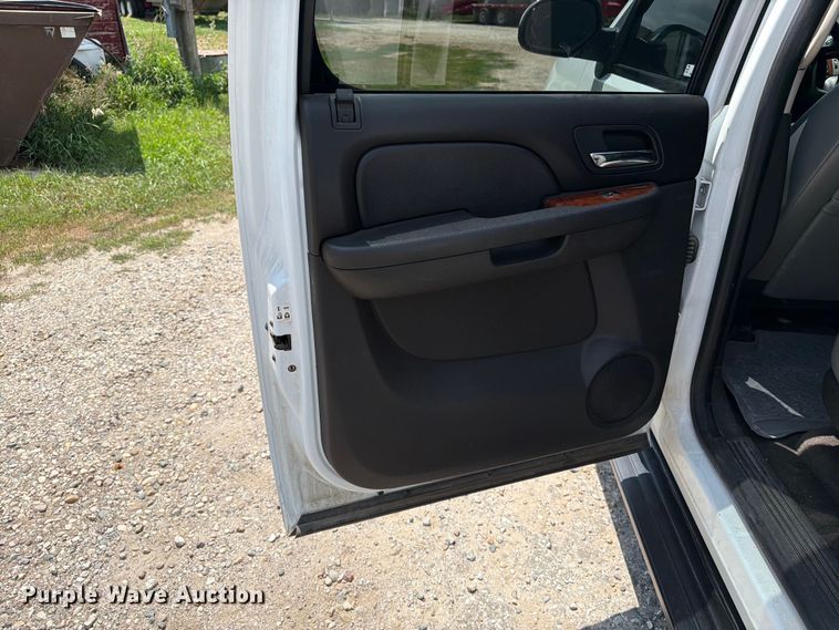 image for item ER1897 2009 Chevrolet Suburban SUV