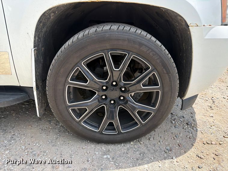 image for item ER1897 2009 Chevrolet Suburban SUV