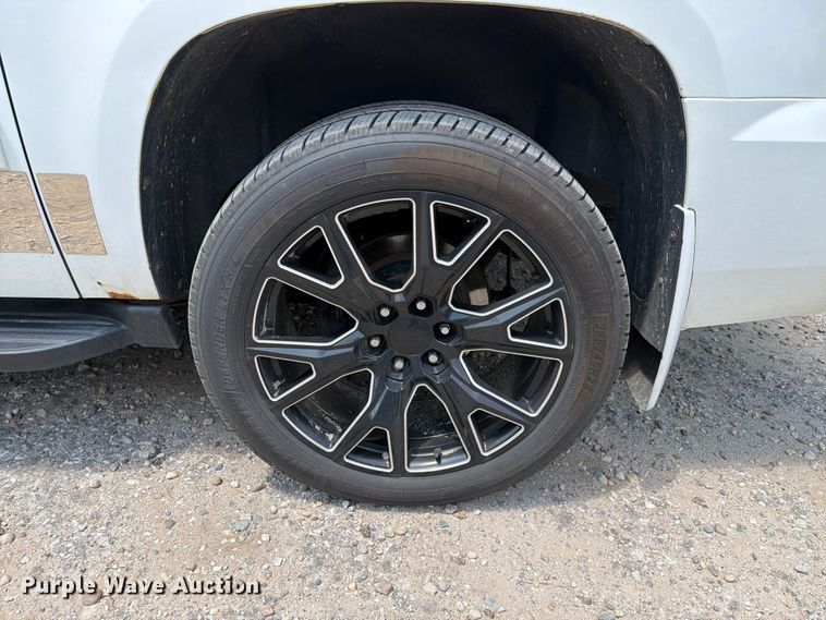 image for item ER1897 2009 Chevrolet Suburban SUV