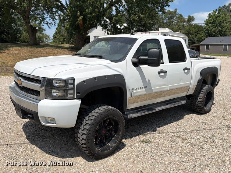 2008 Chevrolet Silverado 1500 Crew Cab pickup truck