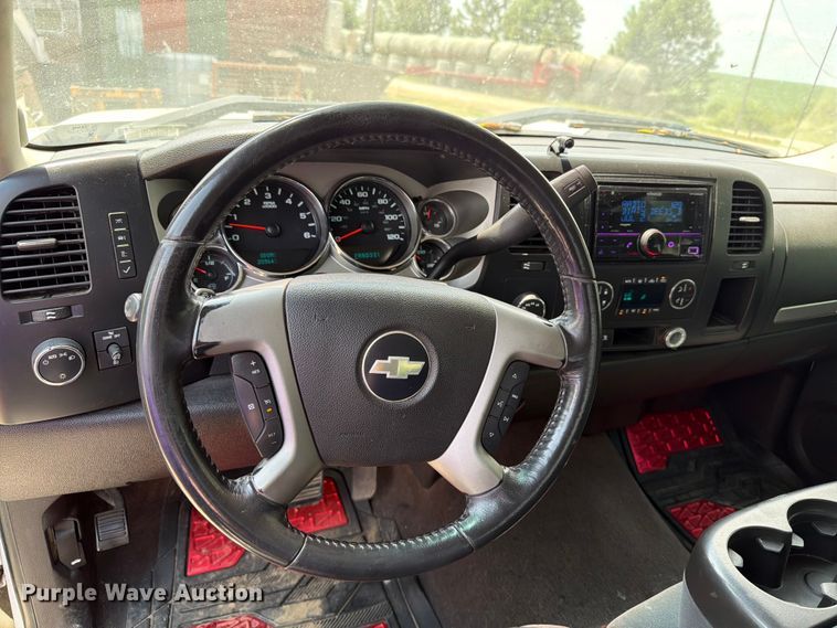 image for item ER1898 2008 Chevrolet Silverado 1500 Crew Cab pickup truck