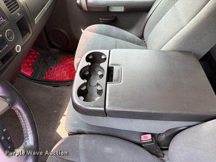 image for item ER1898 2008 Chevrolet Silverado 1500 Crew Cab pickup truck