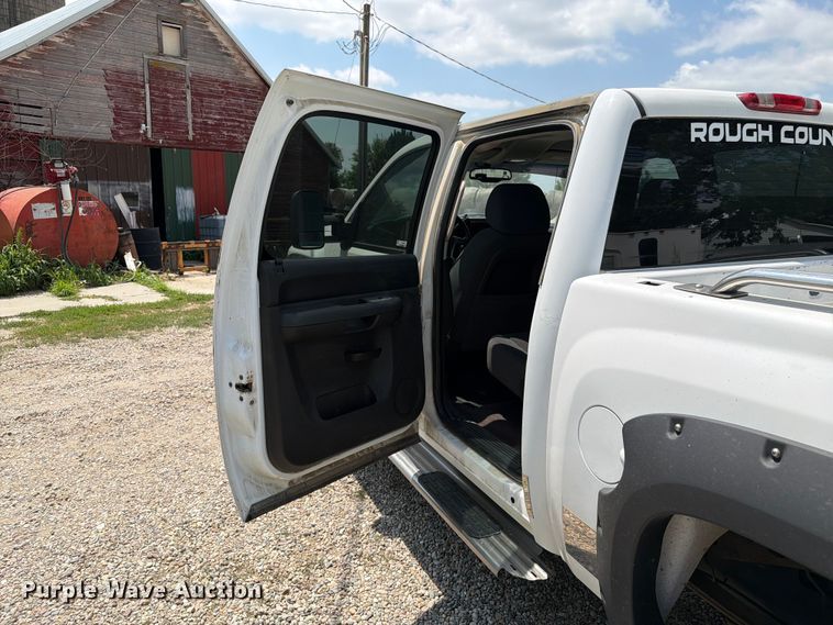 image for item ER1898 2008 Chevrolet Silverado 1500 Crew Cab pickup truck