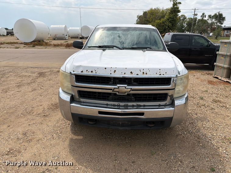 image for item ER1903 2007 Chevrolet Silverado 2500HD pickup truck