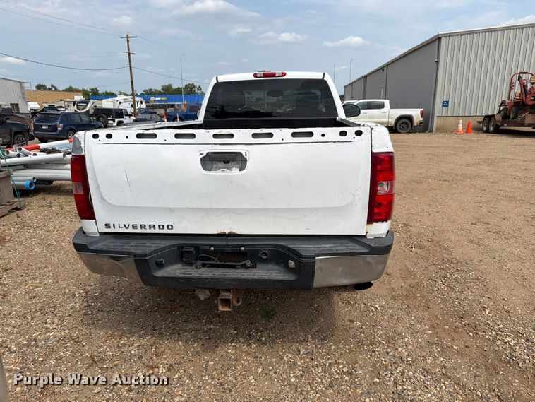 image for item ER1903 2007 Chevrolet Silverado 2500HD pickup truck