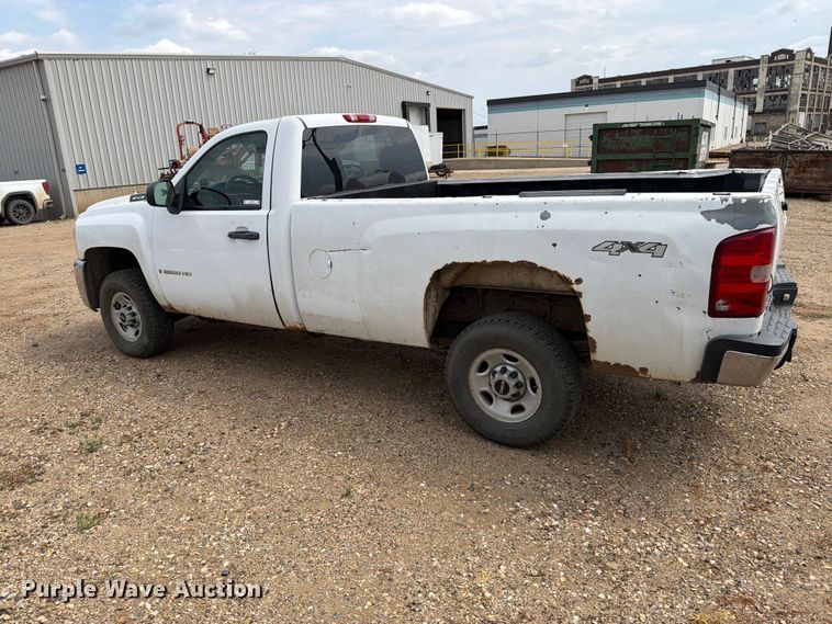image for item ER1903 2007 Chevrolet Silverado 2500HD pickup truck