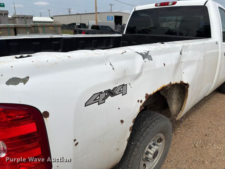 image for item ER1903 2007 Chevrolet Silverado 2500HD pickup truck