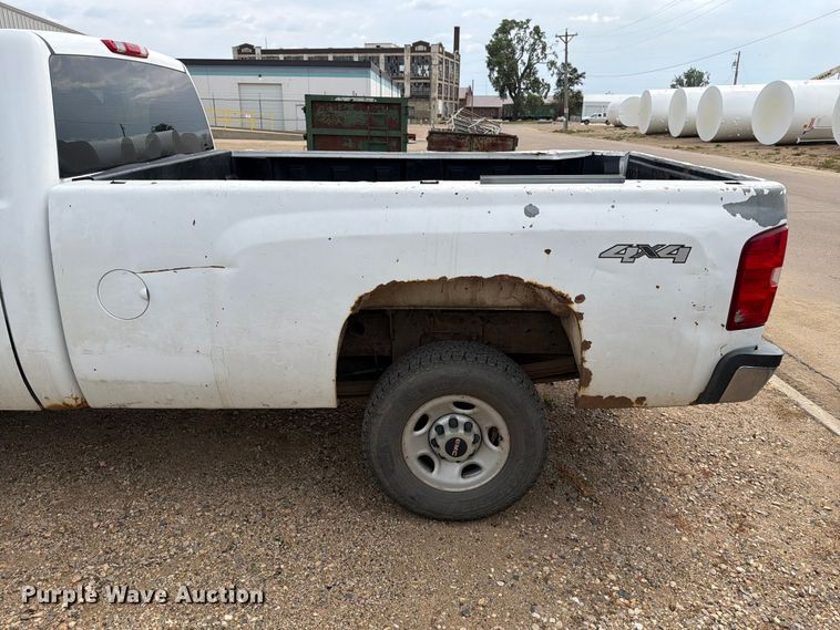 image for item ER1903 2007 Chevrolet Silverado 2500HD pickup truck