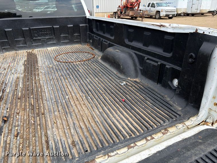 image for item ER1903 2007 Chevrolet Silverado 2500HD pickup truck