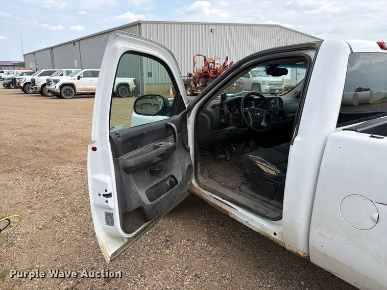 image for item ER1903 2007 Chevrolet Silverado 2500HD pickup truck