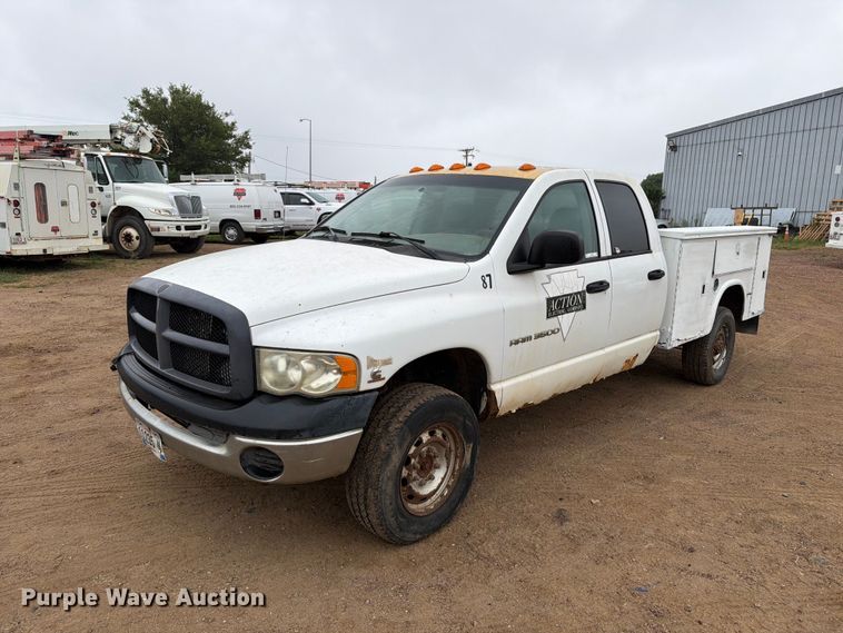 2003 Dodge Ram 3500 Ext. Cab utility bed pickup truck