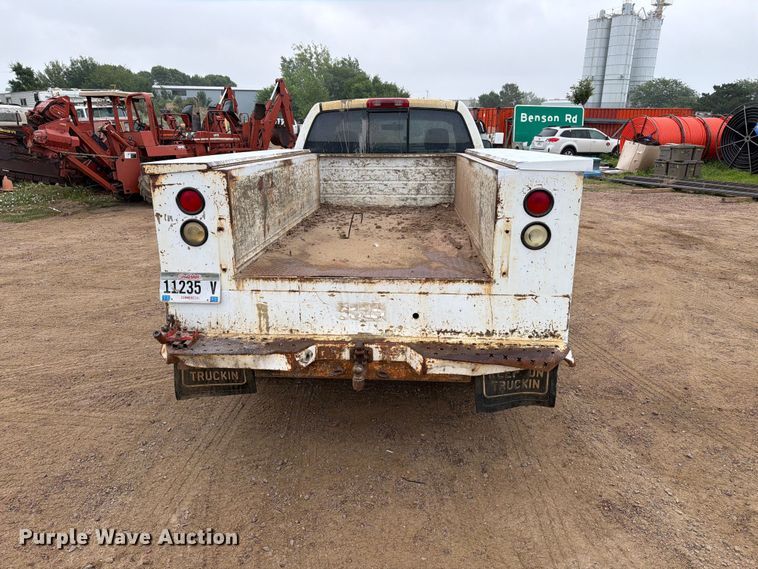 image for item ER1905 2003 Dodge Ram 3500 Ext. Cab utility bed pickup truck