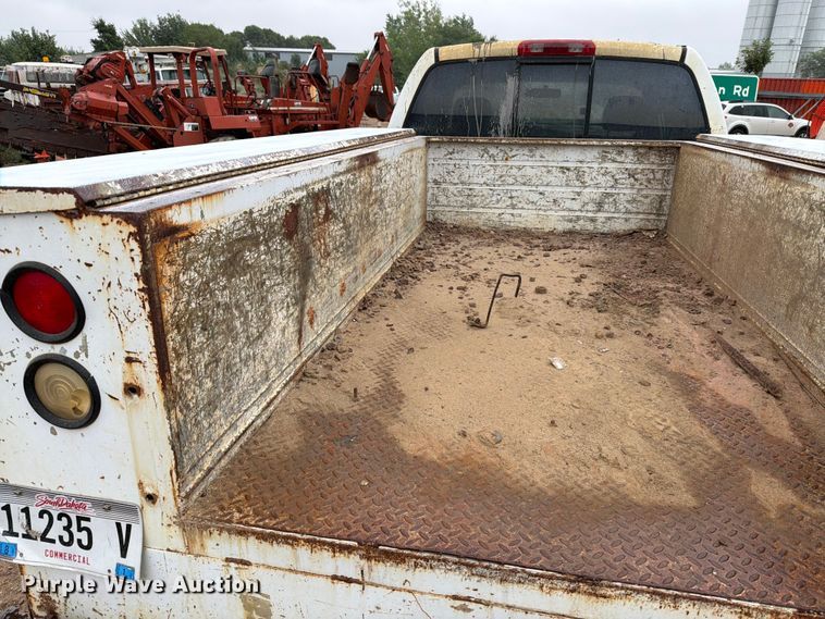 image for item ER1905 2003 Dodge Ram 3500 Ext. Cab utility bed pickup truck