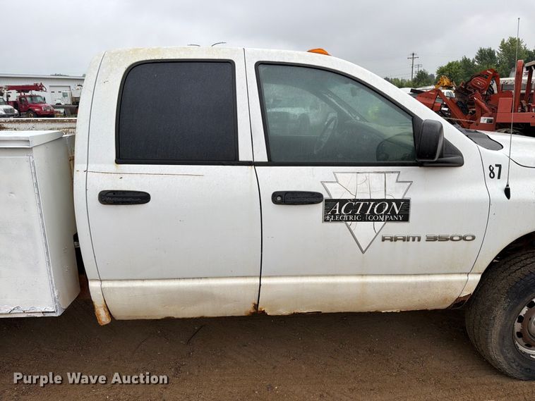image for item ER1905 2003 Dodge Ram 3500 Ext. Cab utility bed pickup truck