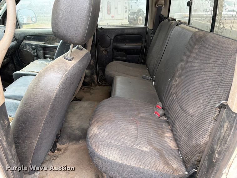 image for item ER1905 2003 Dodge Ram 3500 Ext. Cab utility bed pickup truck