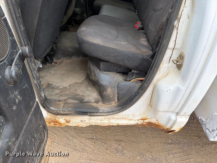 image for item ER1905 2003 Dodge Ram 3500 Ext. Cab utility bed pickup truck