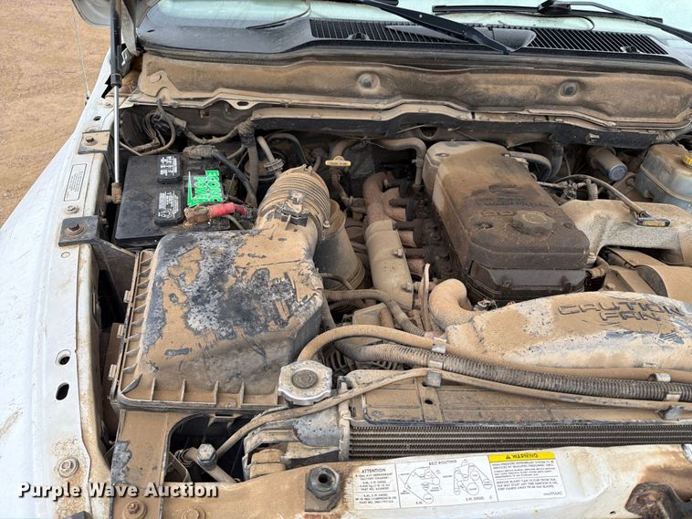 image for item ER1905 2003 Dodge Ram 3500 Ext. Cab utility bed pickup truck