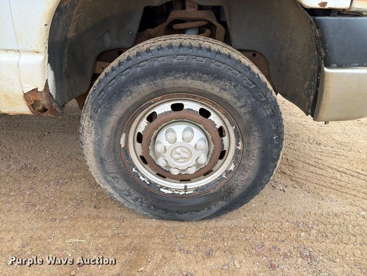 image for item ER1905 2003 Dodge Ram 3500 Ext. Cab utility bed pickup truck