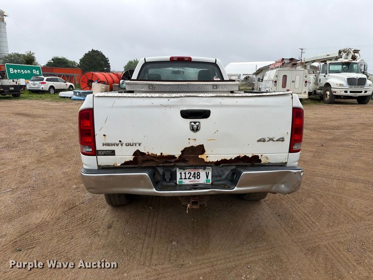 image for item ER1907 2005 Dodge Ram 2500 pickup truck