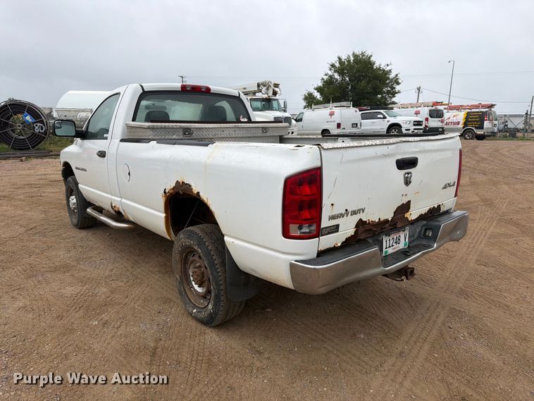 image for item ER1907 2005 Dodge Ram 2500 pickup truck