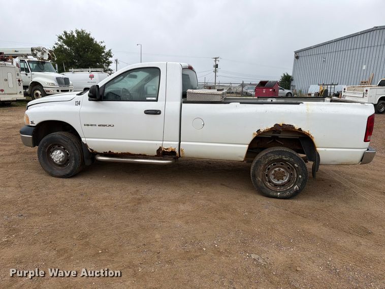 image for item ER1907 2005 Dodge Ram 2500 pickup truck