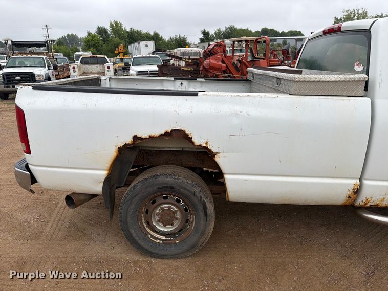 image for item ER1907 2005 Dodge Ram 2500 pickup truck