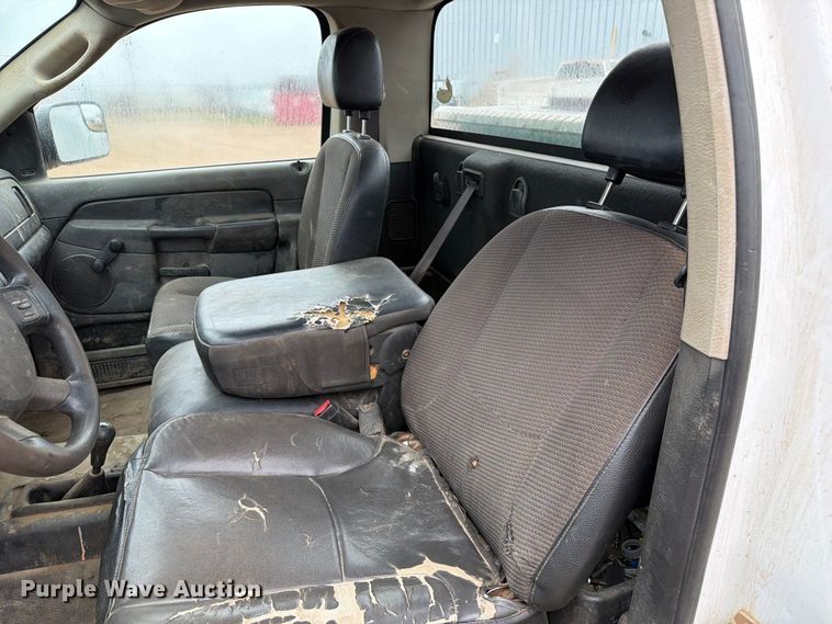 image for item ER1907 2005 Dodge Ram 2500 pickup truck