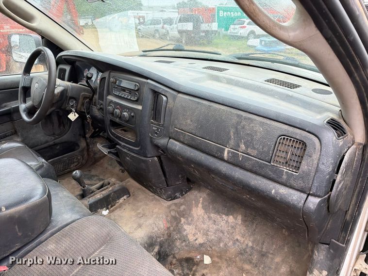 image for item ER1907 2005 Dodge Ram 2500 pickup truck