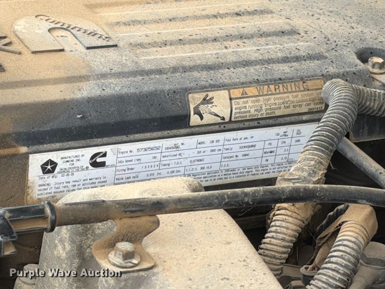 image for item ER1907 2005 Dodge Ram 2500 pickup truck