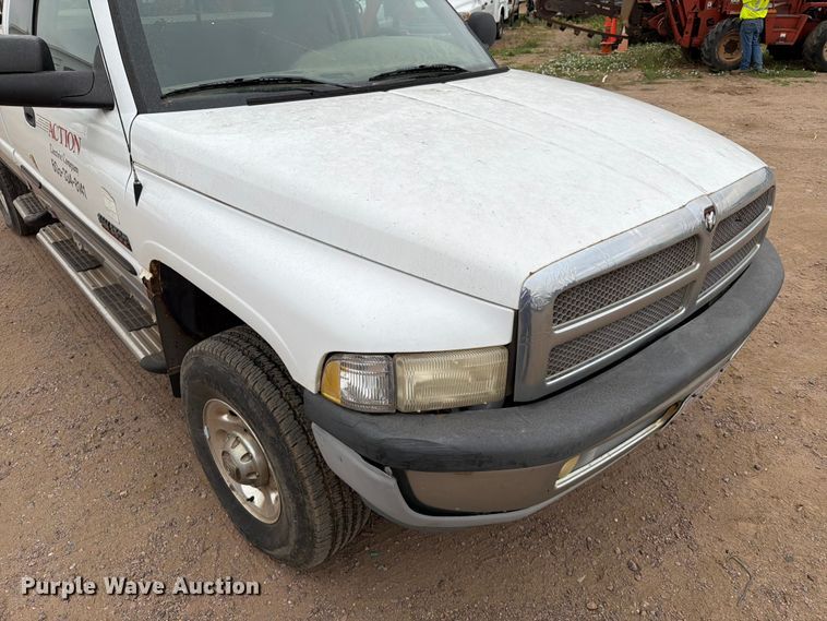 image for item ER1908 2001 Dodge Ram 2500 Ext. Cab pickup truck