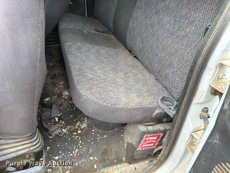 image for item ER1908 2001 Dodge Ram 2500 Ext. Cab pickup truck