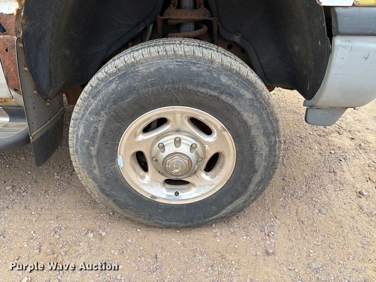 image for item ER1908 2001 Dodge Ram 2500 Ext. Cab pickup truck