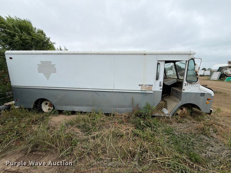 image for item ER1912 1979 GMC delivery van