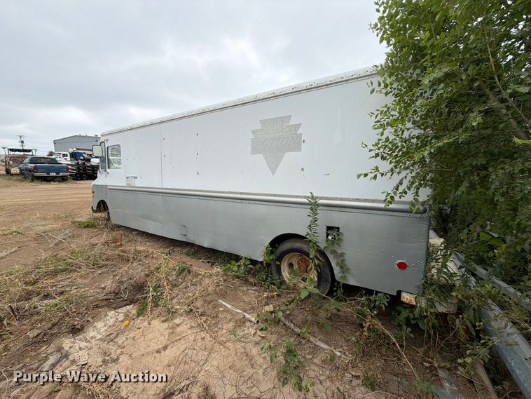 image for item ER1912 1979 GMC delivery van