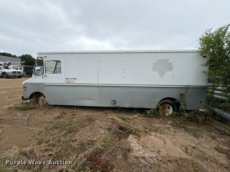 image for item ER1912 1979 GMC delivery van