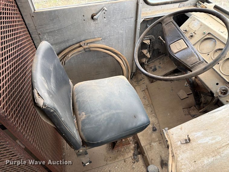 image for item ER1912 1979 GMC delivery van
