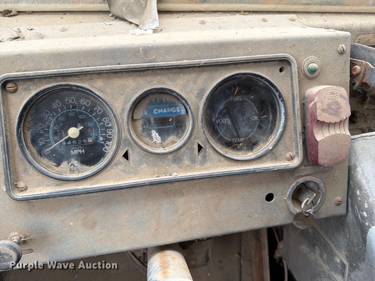image for item ER1912 1979 GMC delivery van