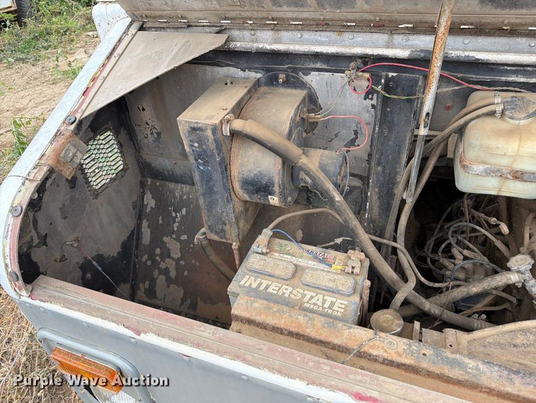 image for item ER1912 1979 GMC delivery van