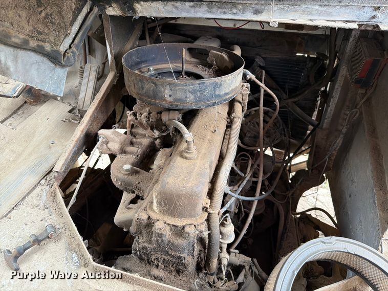 image for item ER1912 1979 GMC delivery van