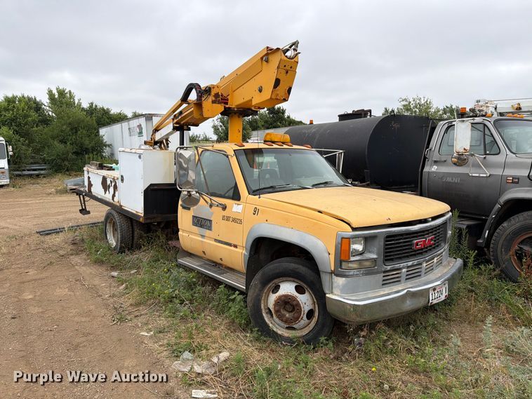 image for item ER1913 1994 GMC 3500HD bucket truck