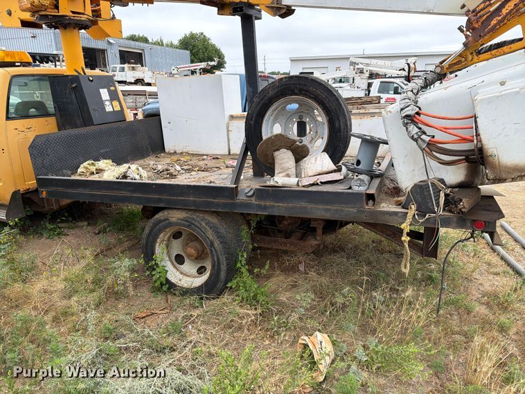 image for item ER1913 1994 GMC 3500HD bucket truck