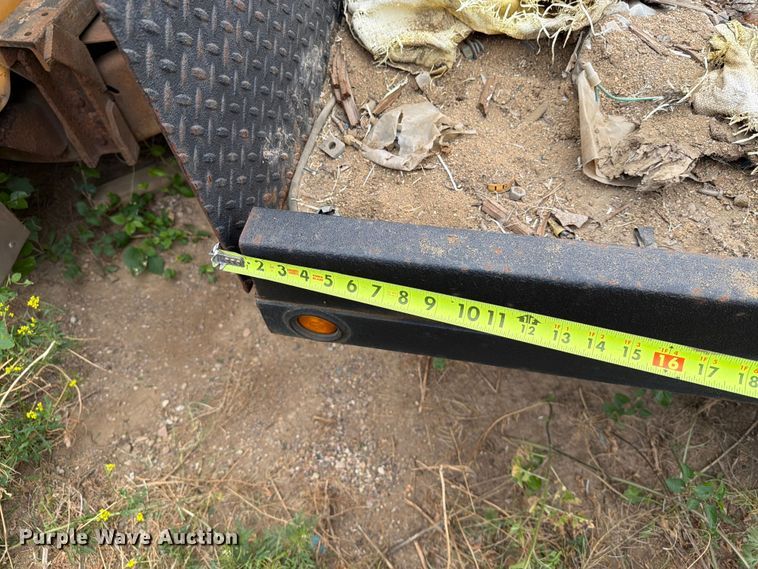 image for item ER1913 1994 GMC 3500HD bucket truck